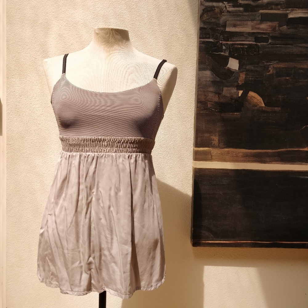 Lulu Lemon top